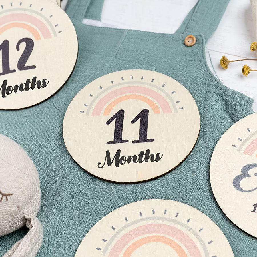 Rodelas de madeira - meses